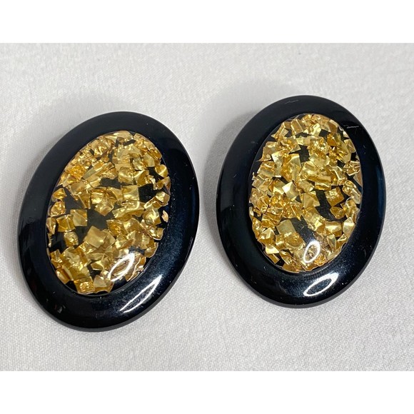 Oval Stud Earrings Black Enamel Framing Gold Tone Chip Inlay Clip On - Picture 2 of 7